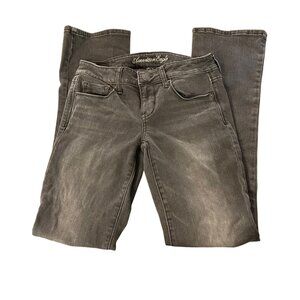 American Eagle Next Level High-Waisted Skinny Kick Jean Size 4 Womens